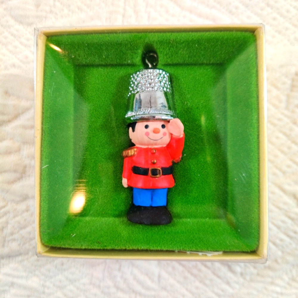 Hallmark Saluting Thimble Soldier Tree Trimmer Ornament Collection 1979